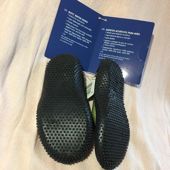 - New Unisex Water Shoes Size 7 Black & Olive Green 💚🖤💚 - Picture 5 of 8